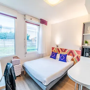 Montempô Lyon Appart hôtel Vénissieux